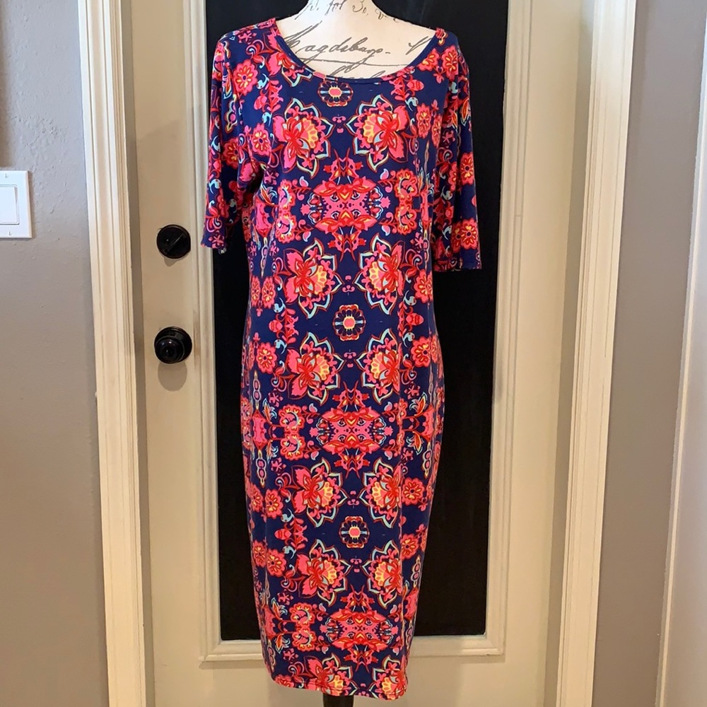 EUC LuLaRoe Julia